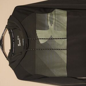 Under armour mens size small hoodie